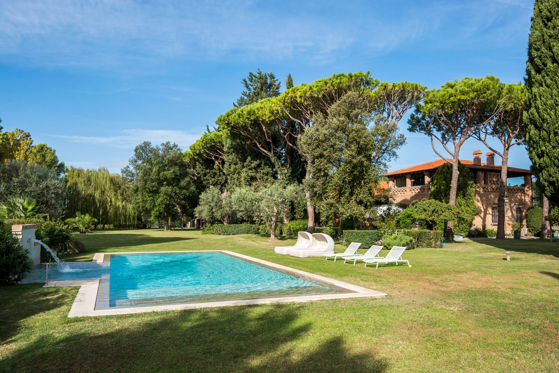 villa in tuscany